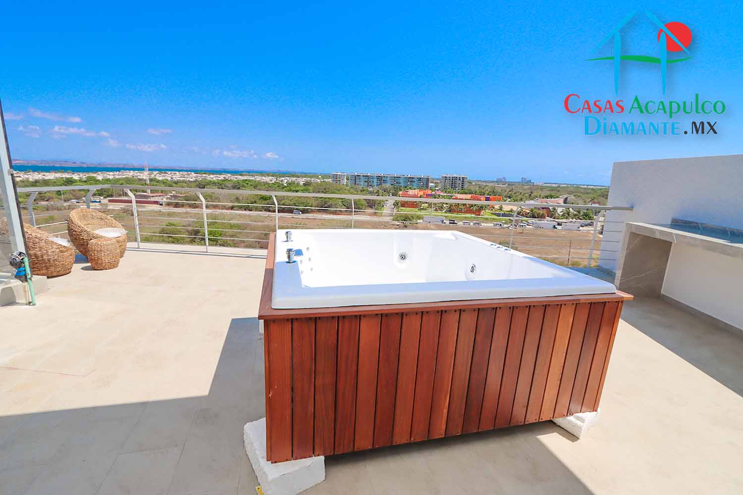 The One Life PH Lateral - Roof garden 1